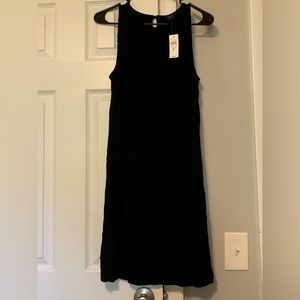 *NEW WITH TAGS* Knee-Length Dress